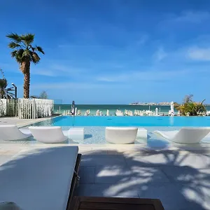  Apartment La Vie, Jbr- Sea View With Beach Access- Happy Holidays Lux